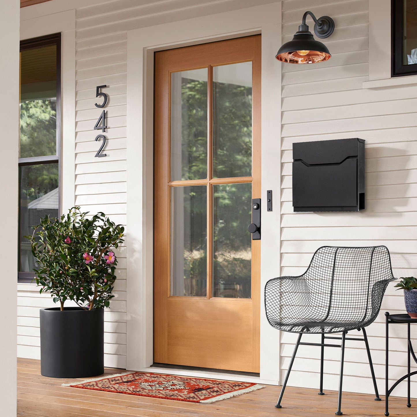 Vallone Wall Mount Mailbox with Magazine Holder, MD22