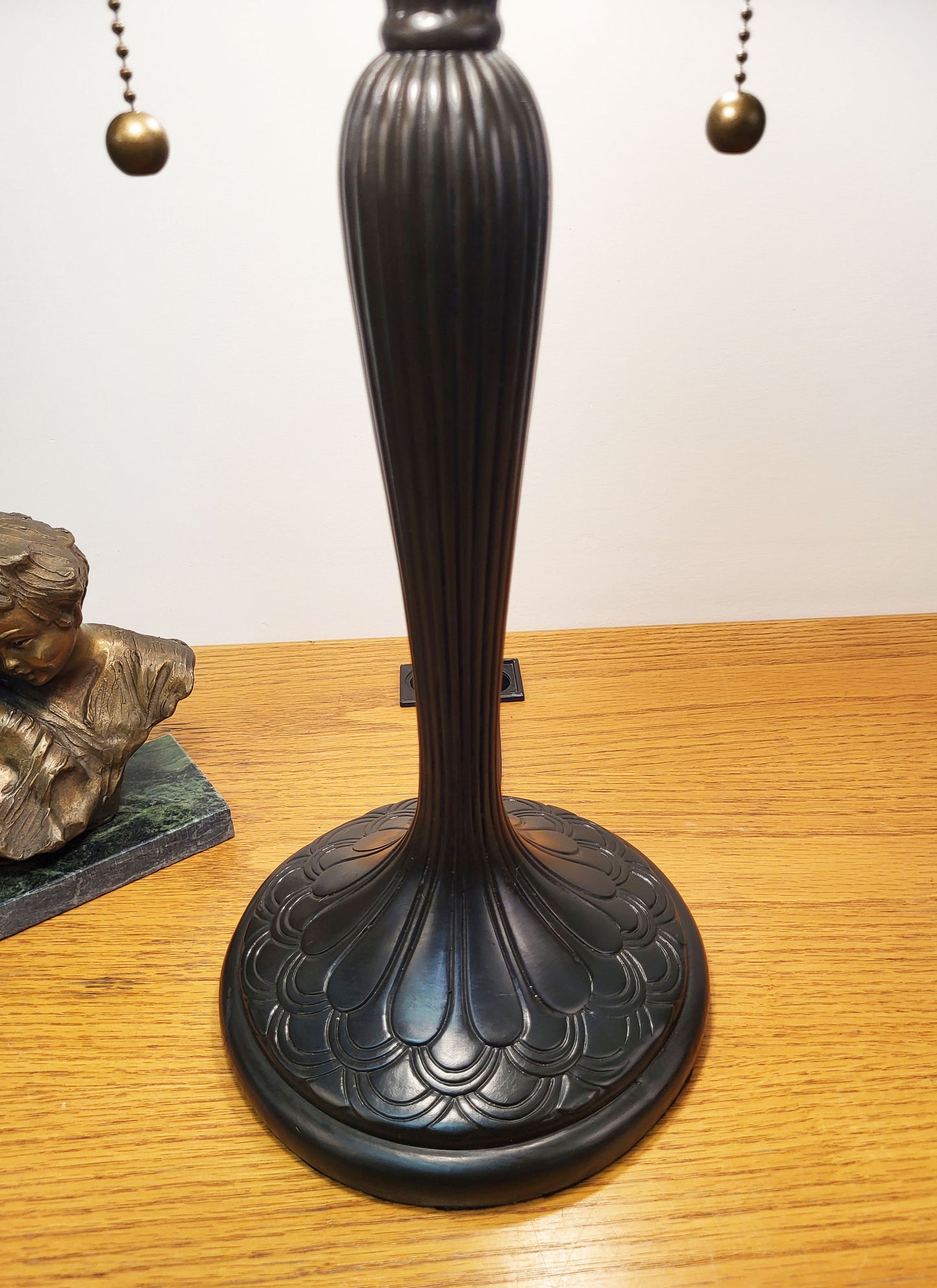 Petunia Stained Glass Tiffany Style Table Lamp, T1642