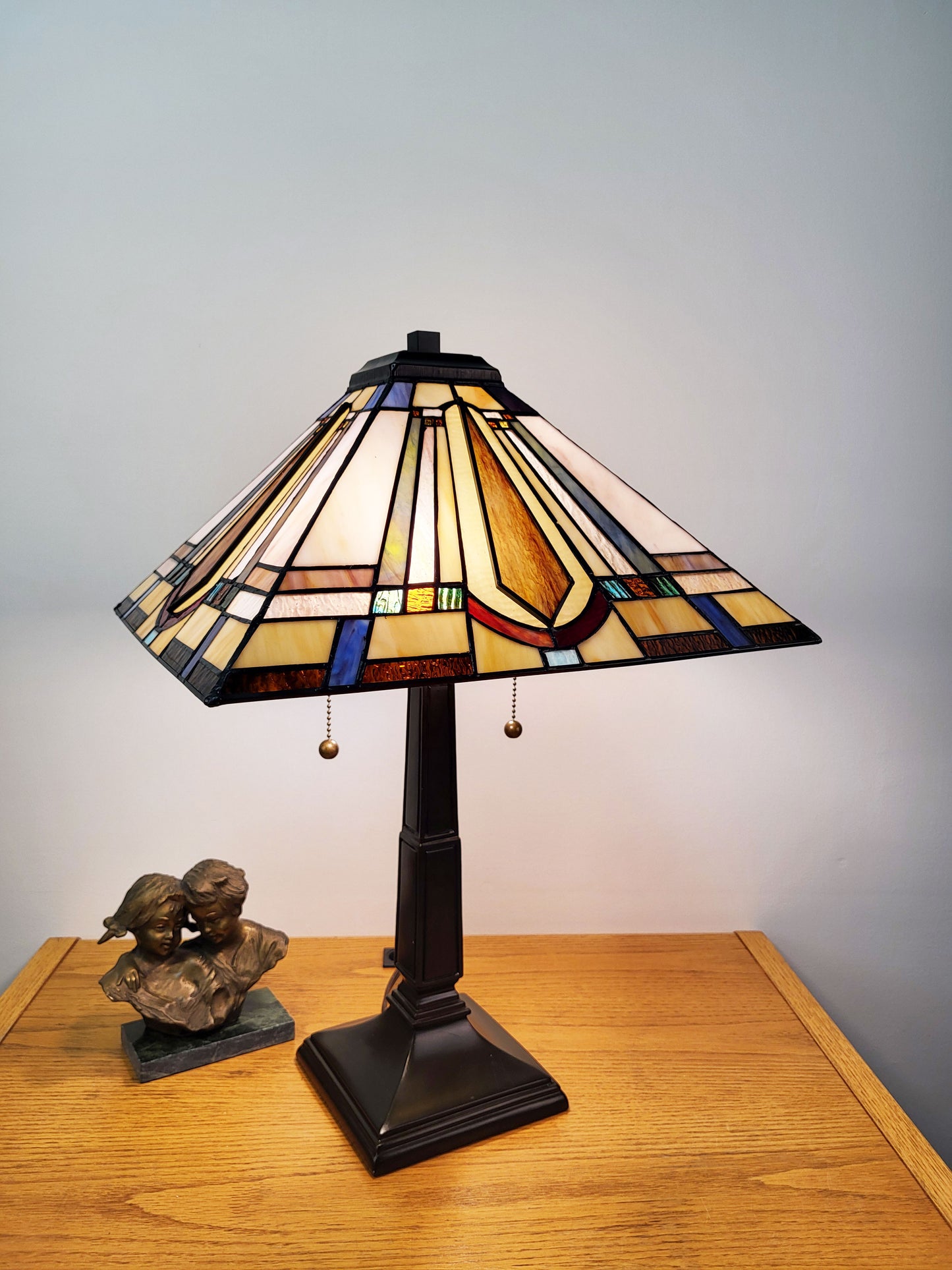 Aquila Tiffany Table Lamp, 16 by 23-Inch, JM1604