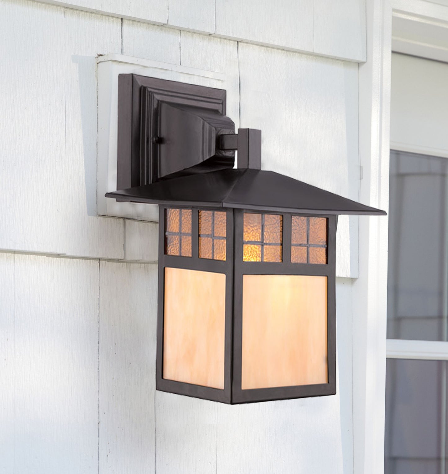 Classic Outdoor Wall Sconce, with Aluminum Frame  OD1045