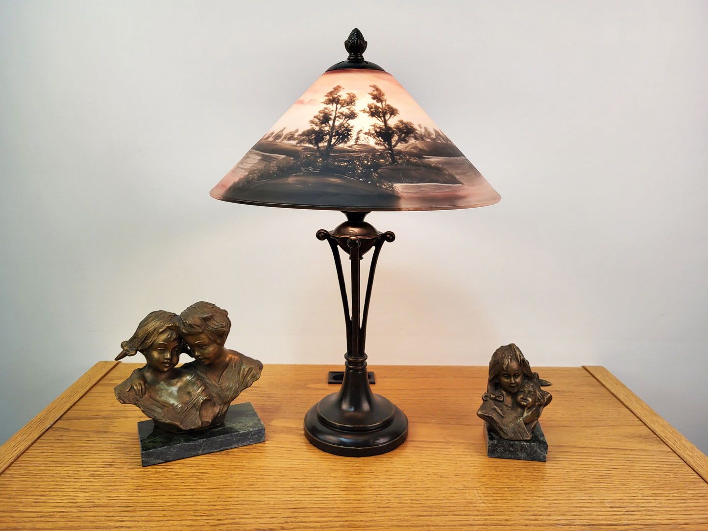 Hand Painted Handel Style Glass Table Lamp, HD1202